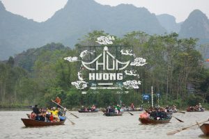 Chùa Hương ở Hà Nội